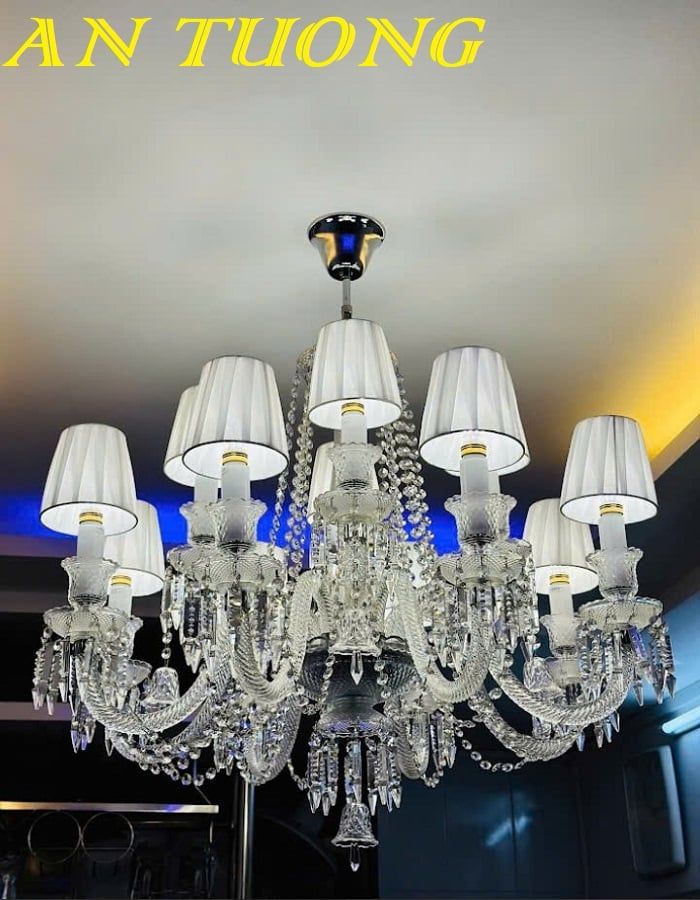 Đèn chùm cổ điển pha lê trang trí phòng khách đẹp 049