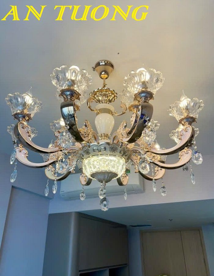 Đèn chùm cổ điển pha lê trang trí phòng khách đẹp 074