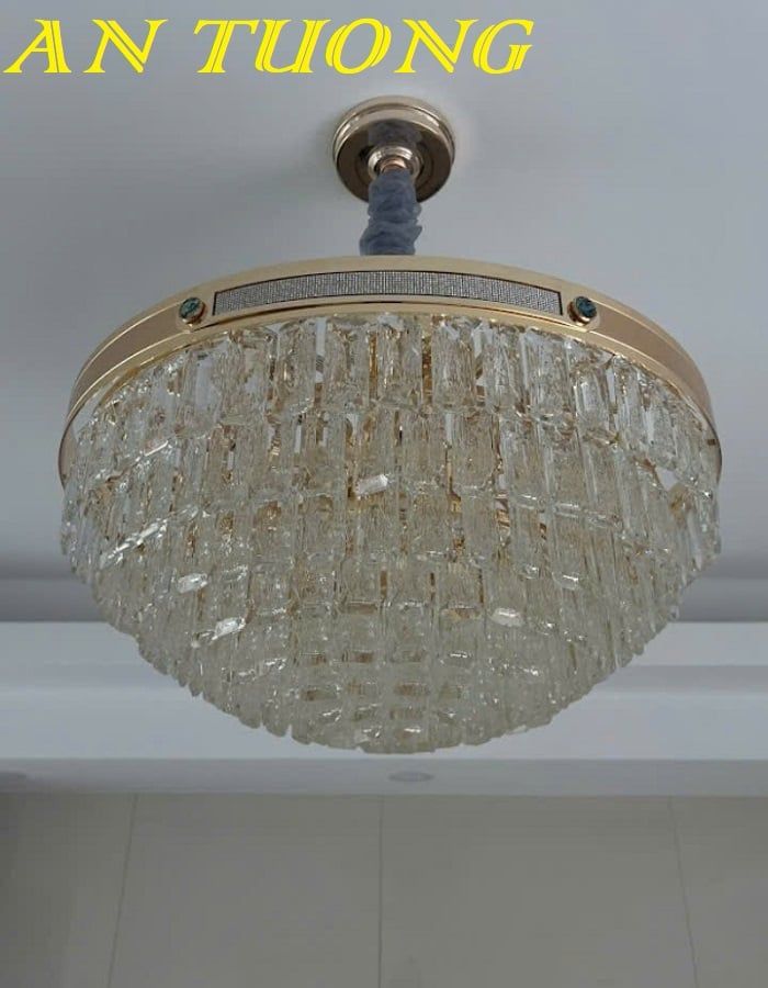 Đèn chùm pha lê phòng khách hiện đại 035