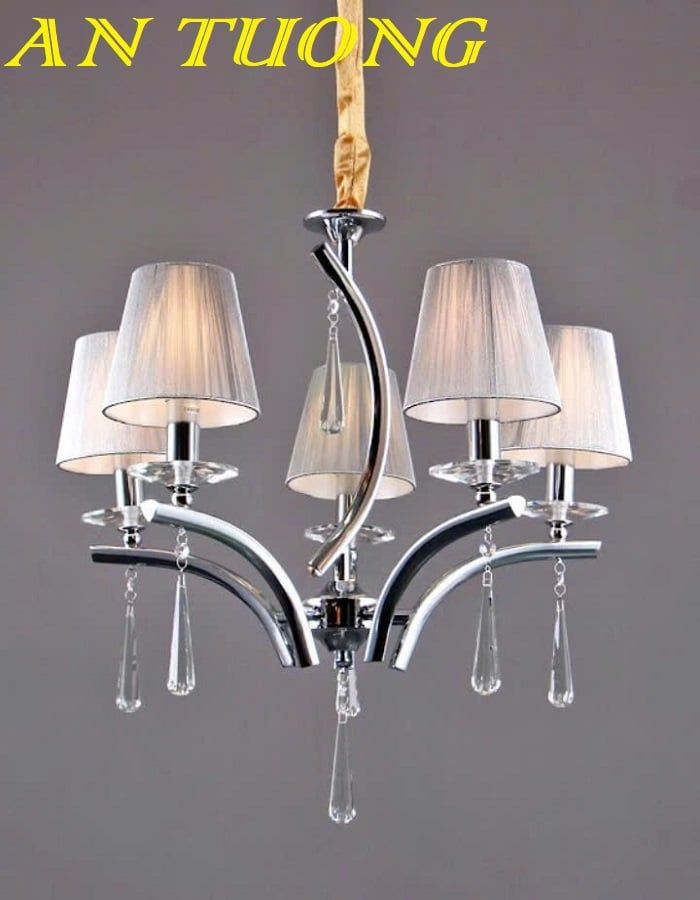 Đèn chùm tân cổ điển phòng khách đẹp sang trọng 031