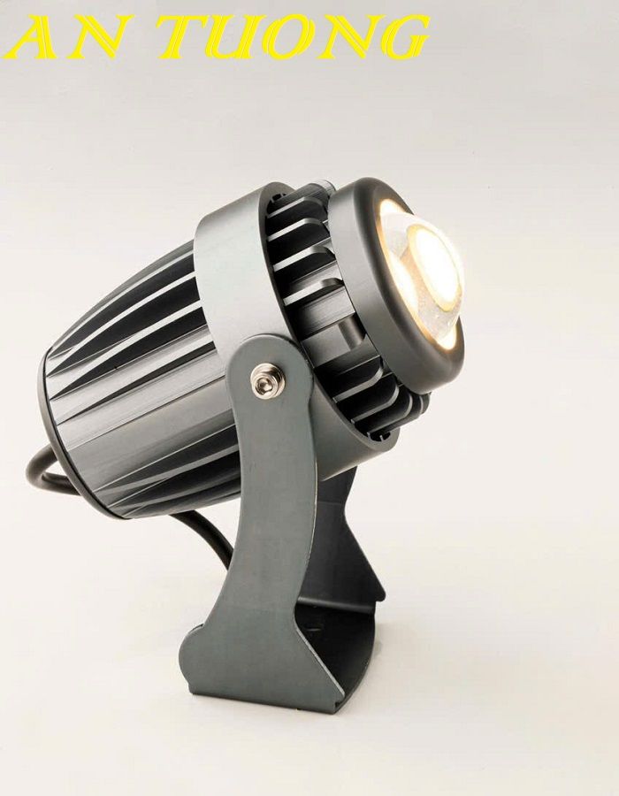 Đèn rọi cột 10w ngoài nhà rọi xa 20m LED ánh sáng vàng