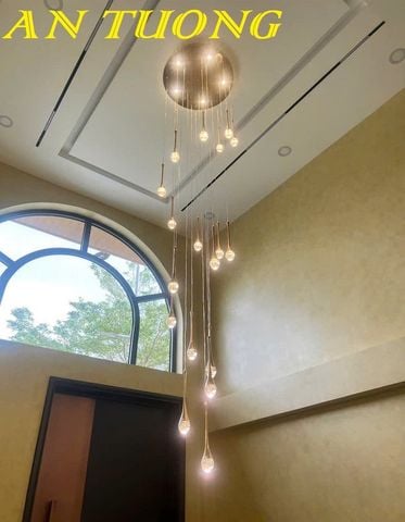  Đèn thả thông tầng trang trí phòng khách đẹp 019 