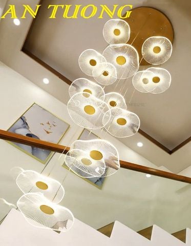 Đèn thả thông tầng lá sen trang trí cầu thang phòng khách đẹp