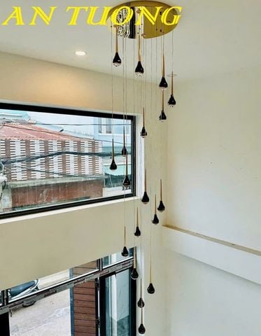  Đèn thả thông tầng hiện đại trang trí phòng khách đẹp 029 