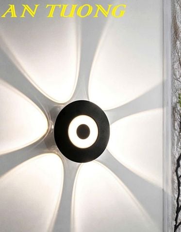  Đèn treo tường hắt sáng hình cánh hoa trang trí ngoài trời 090 