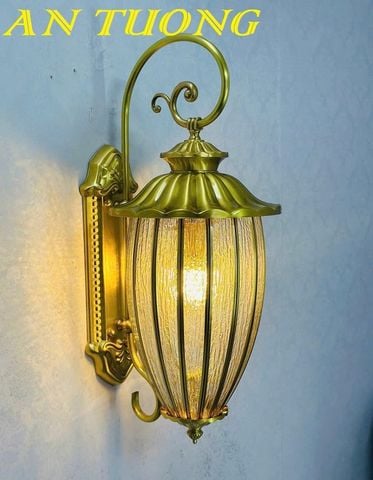Đèn treo tường cổ điển bằng đồng trang trí ngoại thất cổ điển đẹp