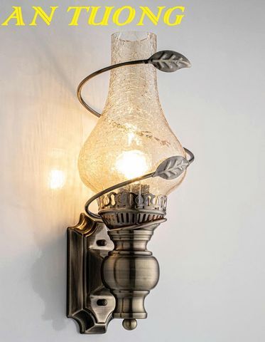 Đèn treo tường phòng thờ đẹp cổ kính