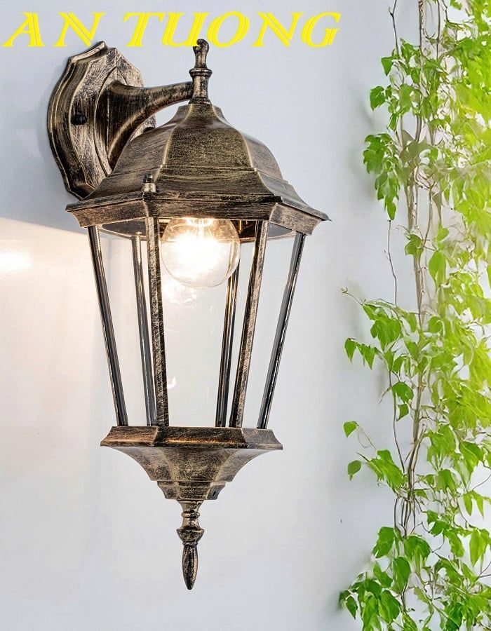 Đèn treo tường cổ điển ngoài trời trang trí hàng rào sân vườn đẹp 0158