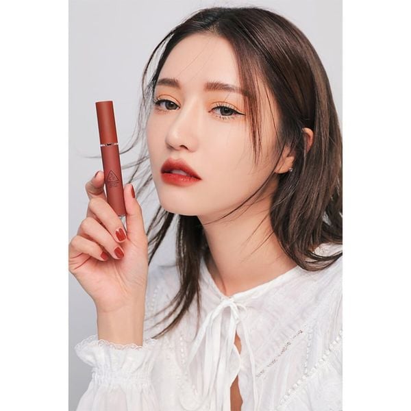 (HSD: 9/2027) Son Kem 3CE Velvet Lip Tint Dạng Lì Lên Màu Chuẩn 4g - Màu Taupe (Đỏ đất)