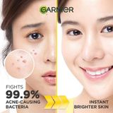 Combo 2 Sữa Rửa Mặt Garnier Tạo Bọt Hỗ Trợ Dưỡng Sáng Da Light Complete Brightening Whip Foam 50mlx2 Tặng Kem Dưỡng Thể Trắng Da Chống Nắng WHISIS Premium Collagen Whitening Body Lotion 200ml