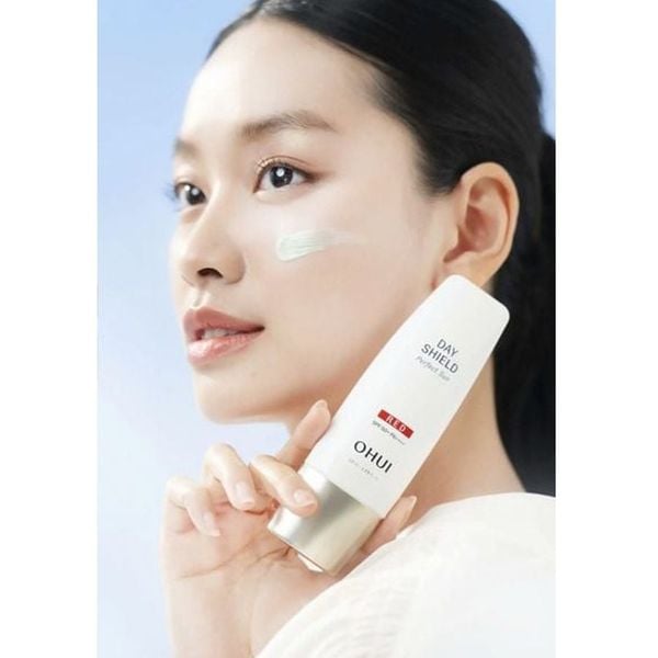 Full Size Set Kem f168bet OHUI Day Shield Perfect Sun Red SPF50+/PA++++ (4 sản phẩm)