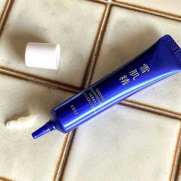Mặt Nạ Ngủ Dưỡng Ẩm Và Dưỡng Trắng Kose Sekkisei Brightening Herbal Multi Gel Cream 11ml