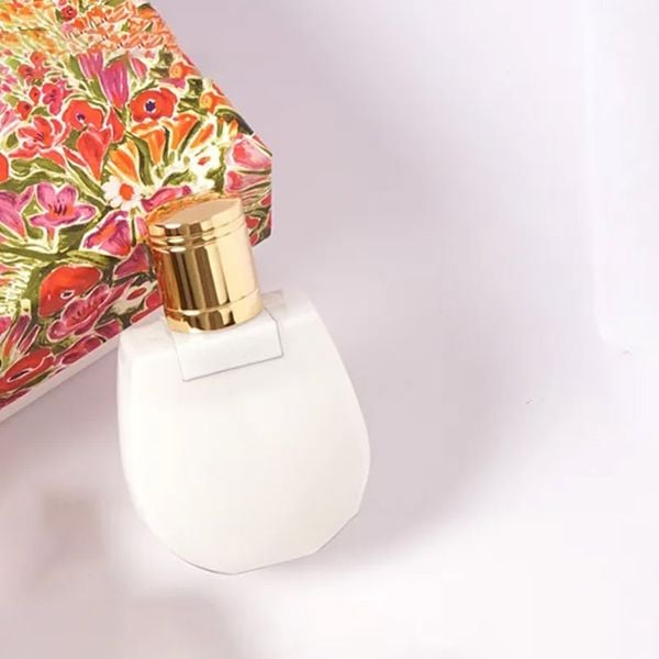 Bộ Qùa Tặng Nước Hoa Nữ Chloé Ladies Nomade EDP 75ml + Mini 5ml + Body Lotion 100ml