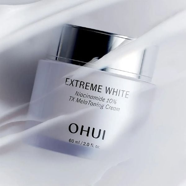 Full Size Kem Dưỡng Sáng Chuyên Sâu Cải Thiện Sắc Da OHUI Extreme White Niacinamide 10% TX MelaToning Cream 60ml (Hàng tách set)