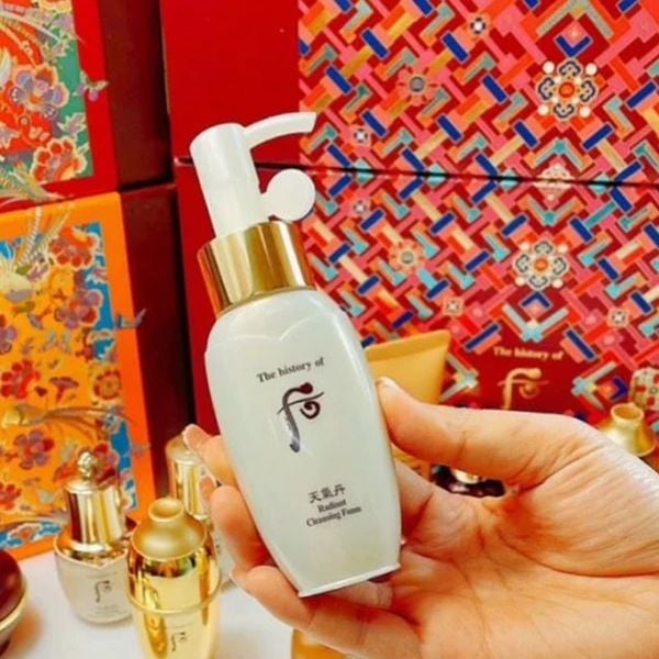 Sữa Rửa Mặt Cao Cấp The WHOO Cheongidan Radiant Cleansing Foam 50ml (Hàng tách set)