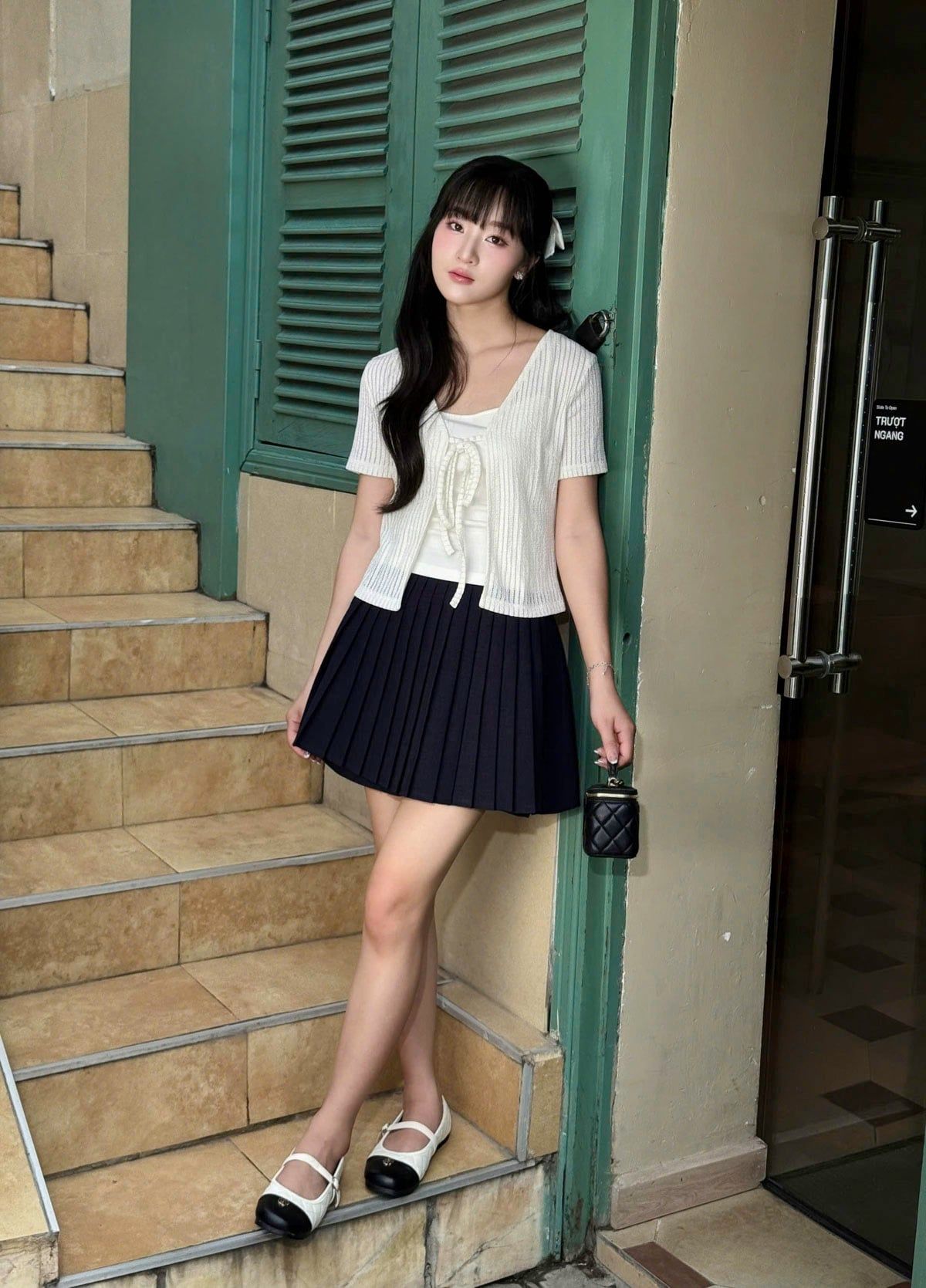 FAT3581 - Áo thun dệt kim vải len dáng ngắn tay cộc phối dây nơ thắt tạo kiểu kèm áo dây mặc trong - JAN.