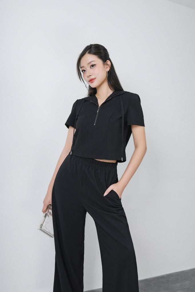 BAT33492 - Áo bộ thể thao vải len dáng croptop có mũ ngực áo phối khóa kim loại - PANTIO
