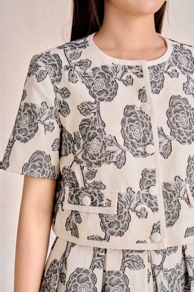 BAK13682 - Áo sơ mi kiểu công sở vải linen dáng croptop cổ tròn tay cộc thân áo phối khuy bọc thời trang - PANTIO