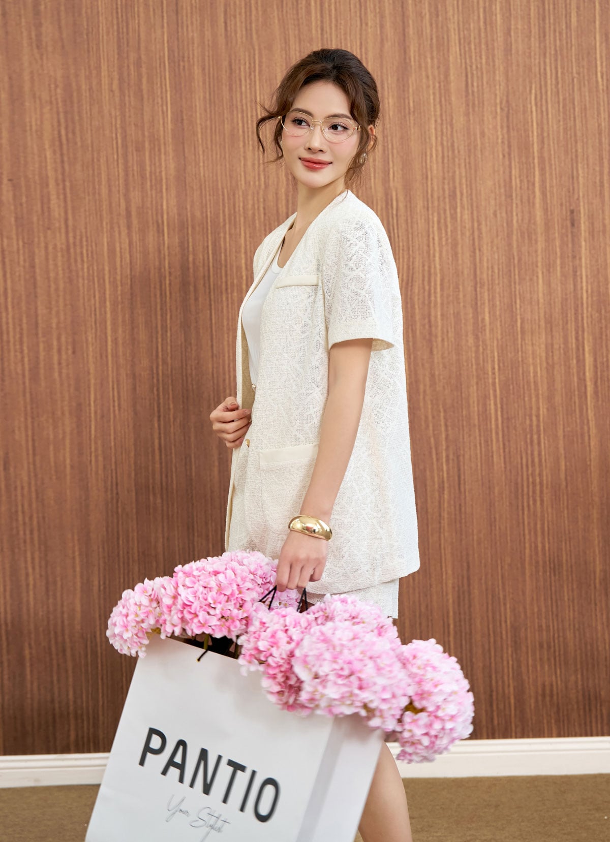 BAD13675 - Áo demi vải ren lưới dáng suông cổ xẻ V tay cộc thân áo có túi tạo kiểu - PANTIO