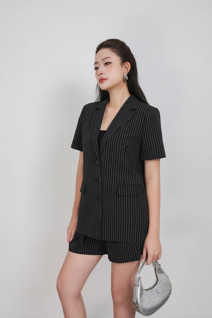 BQN33488 - Quần short vải thô kẻ dáng suông ống quần phối ly bung tạo kiểu kèm dây lưng vải thời trang - PANTIO