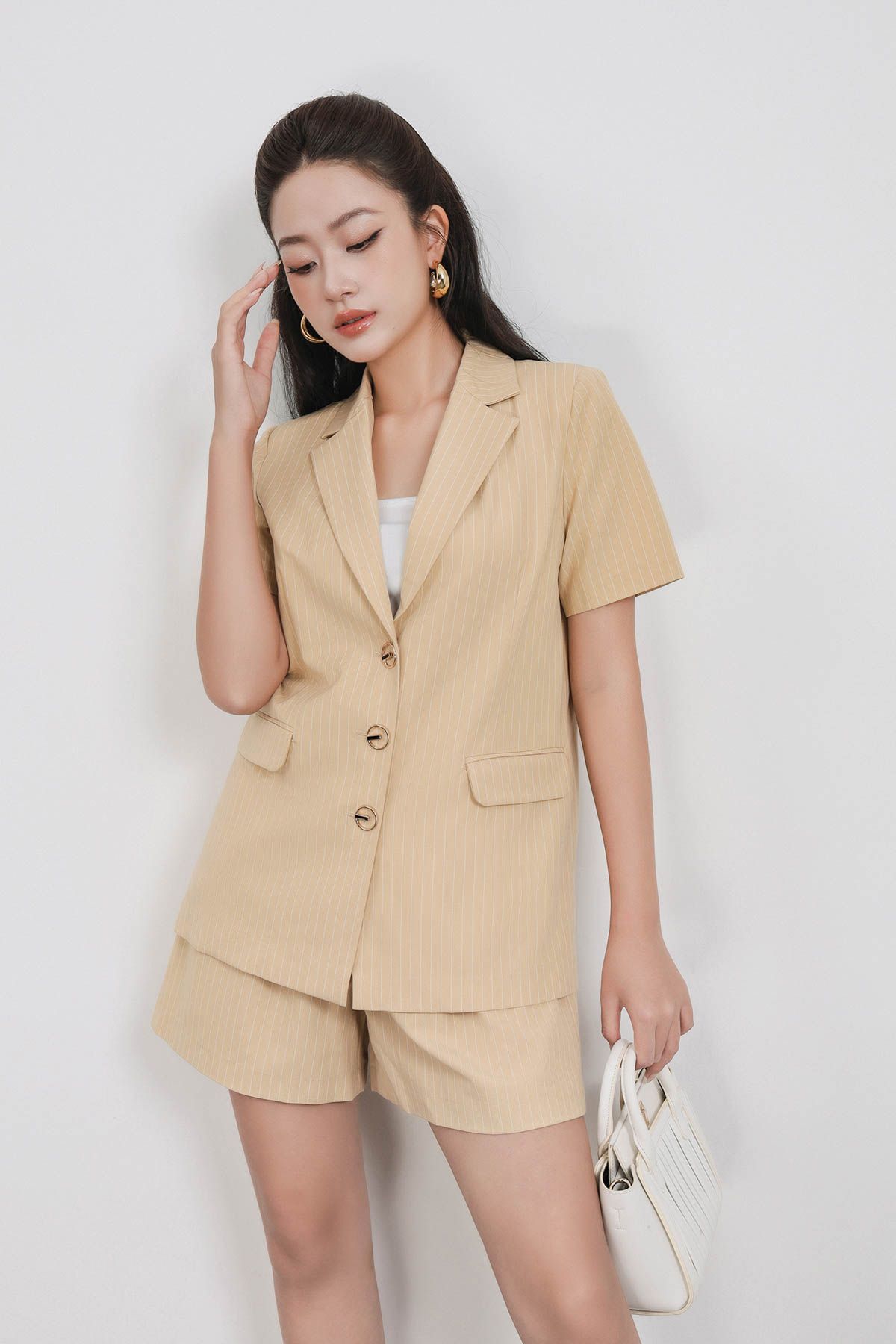 BQN33488 - Quần short vải thô kẻ dáng suông ống quần phối ly bung tạo kiểu kèm dây lưng vải thời trang - PANTIO