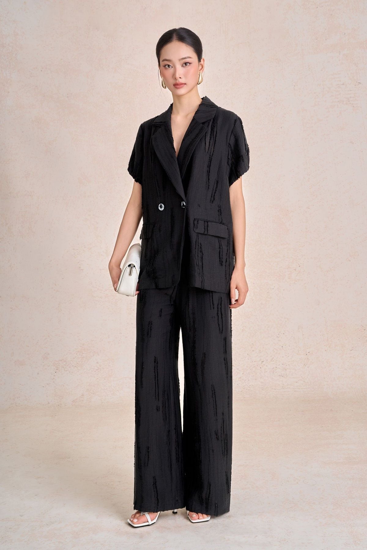 BAD33727 - Áo vest công sở vải tơ dáng suông cổ hai ve tay cộc thân áo có túi tạo kiểu - PANTIO