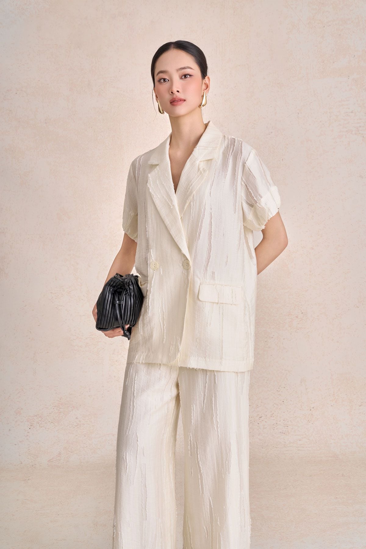 BAD33727 - Áo vest công sở vải tơ dáng suông cổ hai ve tay cộc thân áo có túi tạo kiểu - PANTIO