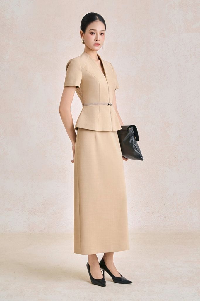 BAD33783 - Áo kiểu công sở vải thô dáng peplum cổ xẻ V tay cộc thân áo phối khoá kim loại kèm dây lưung tạo kiểu - tỷ lệ kèo 8899