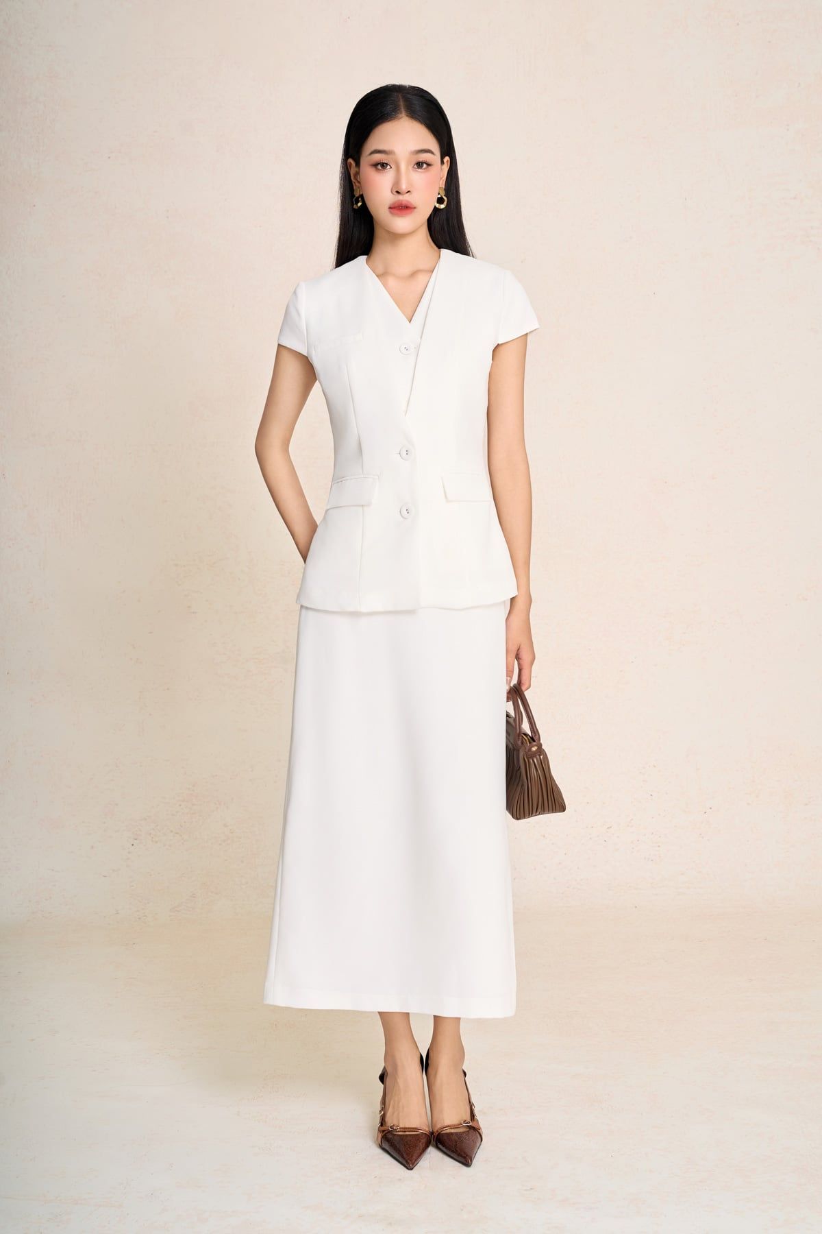 BAD73575 - Áo kiểu công sở vải phi cát dáng peplum cổ V tay chờm thân áo phối khuy bọc có túi ốp tạo kiểu - PANTIO
