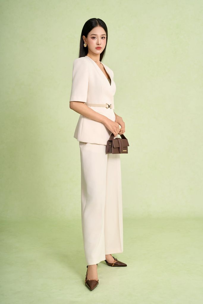 BAD93629 - Áo vest công sở vải thô dáng suông cổ xẻ V tay cộc thân áo đính nắp túi ốp tạo kiểu kèm dây đai co giãn - PANTIO