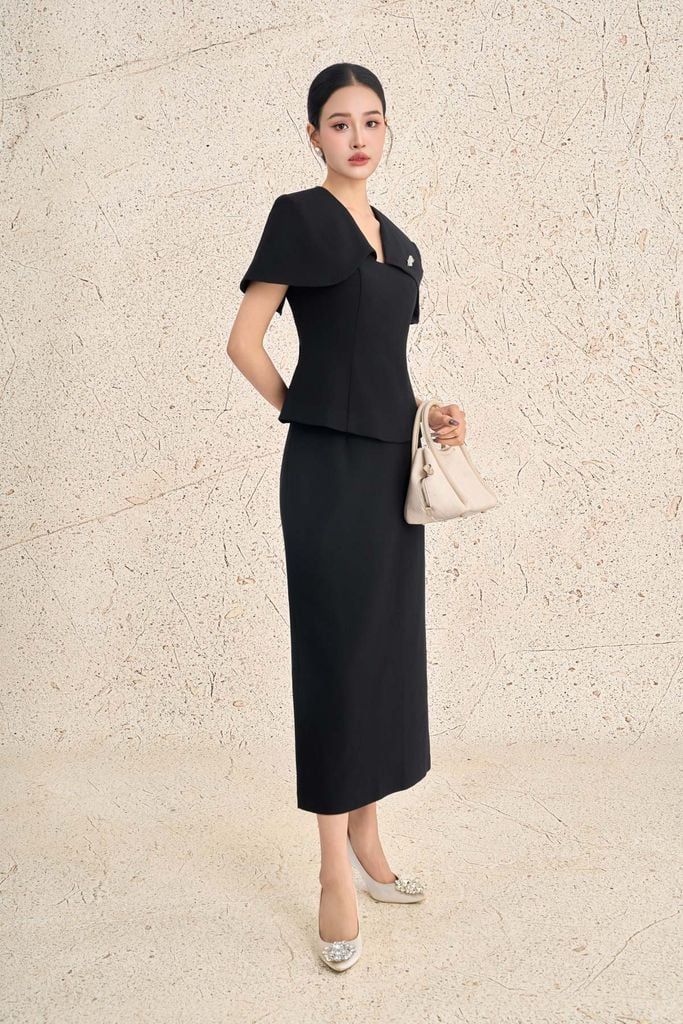 BAD93646 - Áo kiểu công sở vải thô đũi dáng ôm cổ xẻ V tay choàng vai cách điệu khoá thân sau - PANTIO