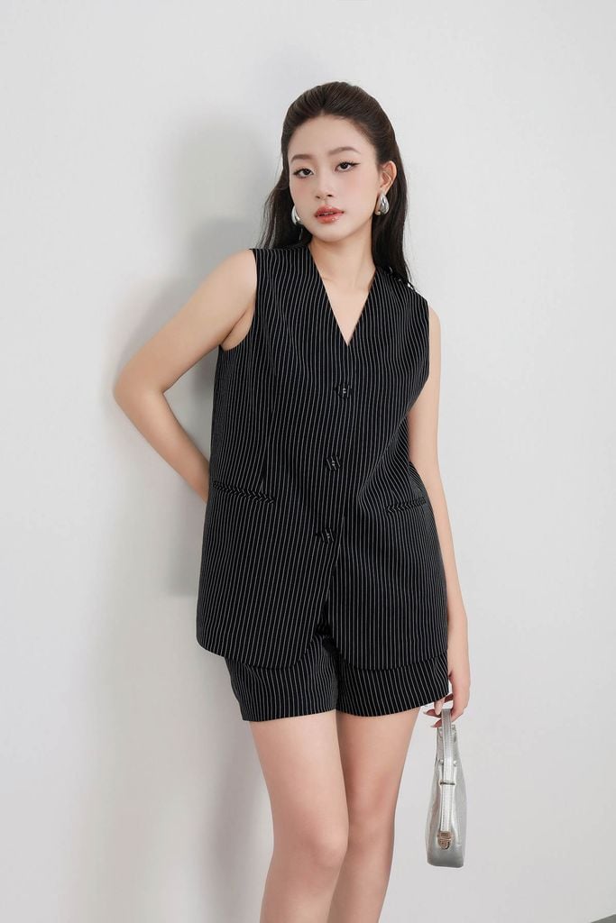 BQN33451 - Quần short vải thô kẻ dáng suông ống quần phối ly bung tạo kiểu khoá thân trước - PANTIO