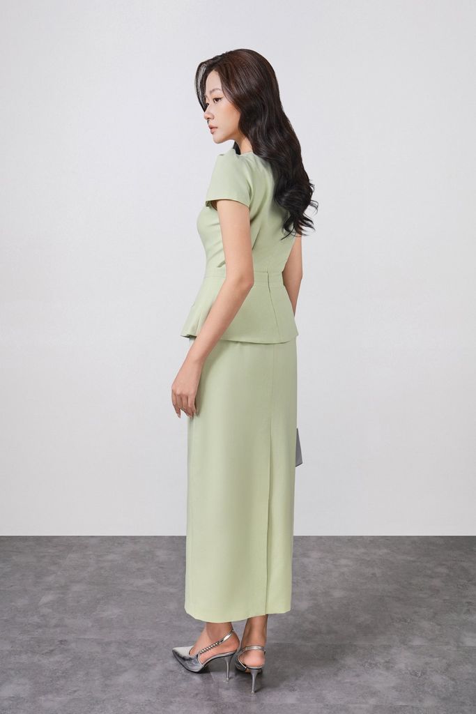 BAK33469 - Áo kiểu công sở vải tuytsi dáng peplum cổ thuyền tay cộc eo phối kim loại thời trang khoá thân sau - PANTIO