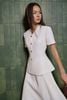 BAK33798 - Áo kiểu công sở vải thô dáng peplum cổ xẻ V tay cộc thân áo phối khuy kim loại thời trang khoá thân sau - PANTIO