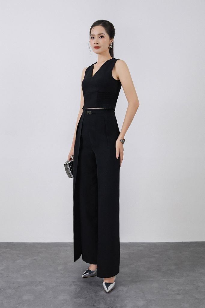 BAK73183 - Áo kiểu công sở vải phi cát dáng croptop cổ xẻ V không tay thân áo phối chun ôm tạo kiểu - PANTIO