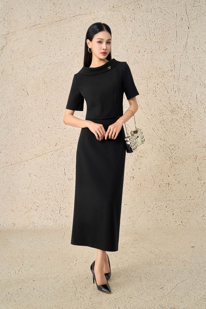 BAK73552 - Áo kiểu công sở vải thô dáng lửng cổ phối vạt cách điệu đính đá thời trang khoá thân sau - PANTIO