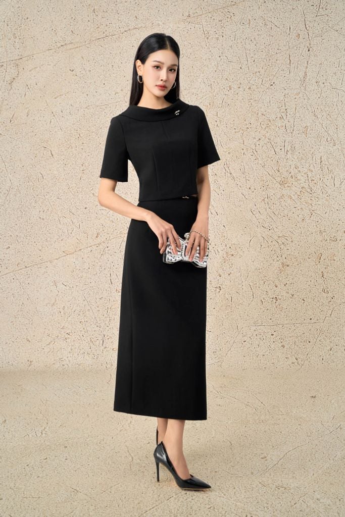 BAK73552 - Áo kiểu công sở vải thô dáng lửng cổ phối vạt cách điệu đính đá thời trang khoá thân sau - PANTIO