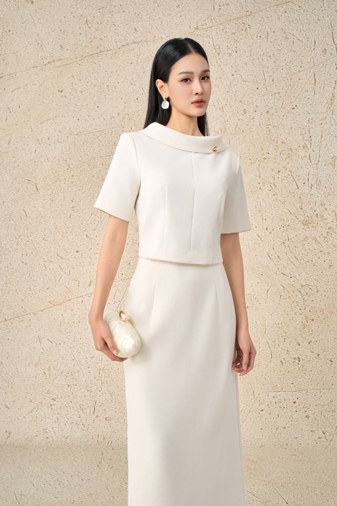 BAK73552 - Áo kiểu công sở vải thô dáng lửng cổ phối vạt cách điệu đính đá thời trang khoá thân sau - PANTIO