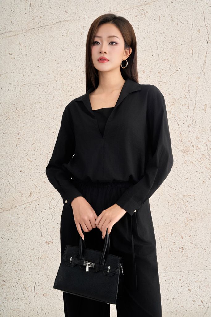 BAK73632 - Áo sơ mi kiểu dạo phố vải thô mỏng dáng suông cổ xẻ V kèm áo dây may liền tạo kiểu - PANTIO