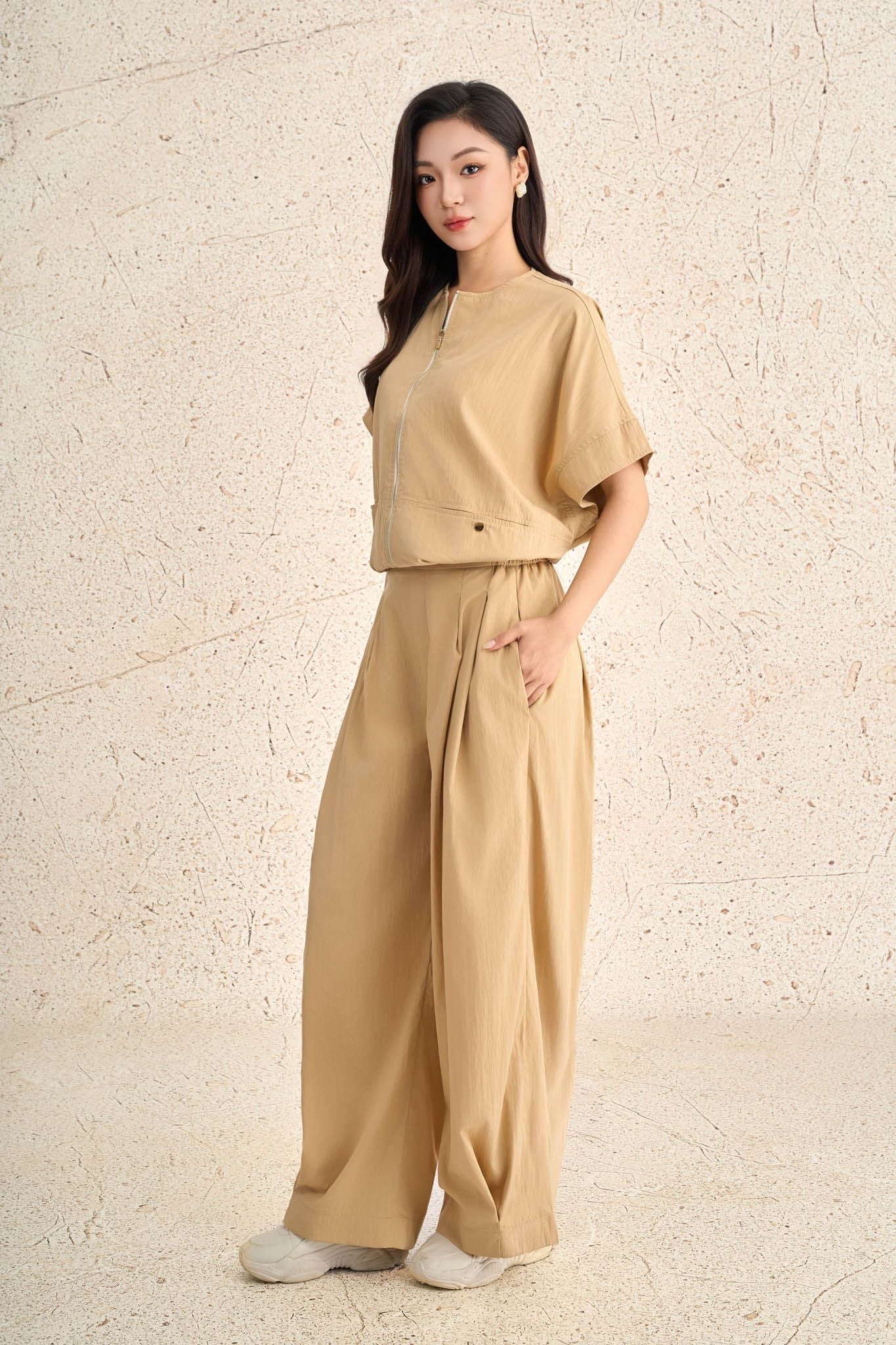 BAK73635 - Áo kiểu dạo phố vải thô mỏng dáng suông cổ tròn phối khuy kim loại tạo kiểu tay áo cách điệu thời trang - PANTIO