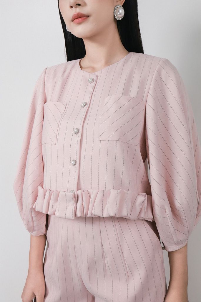 BAK73636 - Áo kiểu công sở vải thô đũi kẻ dáng lửng cổ tròn tay phồng thân áo đính khuy ngọc cao cấp gấu áo xếp nhún thời trang - PANTIO