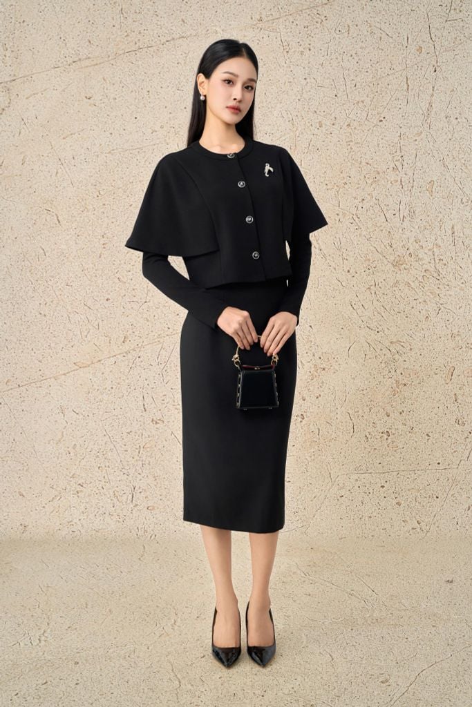 BAK93537 - Áo kiểu công sở vải cotton dáng lửng cổ tròn tay ôm thân áo cách điệu thời trang kèm cài áo sang trọng - PANTIO