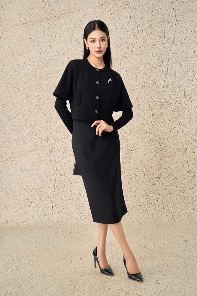 BAK93537 - Áo kiểu công sở vải cotton dáng lửng cổ tròn tay ôm thân áo cách điệu thời trang kèm cài áo sang trọng - PANTIO