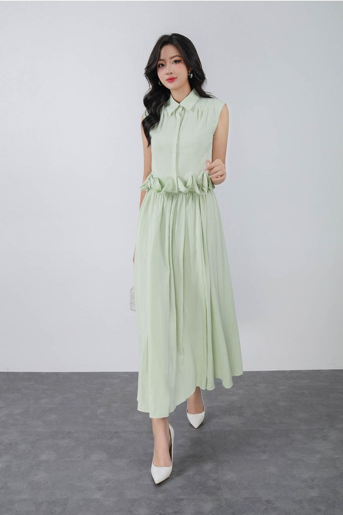 BAS13302 - Áo sơ mi kiểu vải tuytsi dáng lửng cổ đức gấu áo phối viền nhún tạo kiểu cài khuy thân trước - PANTIO