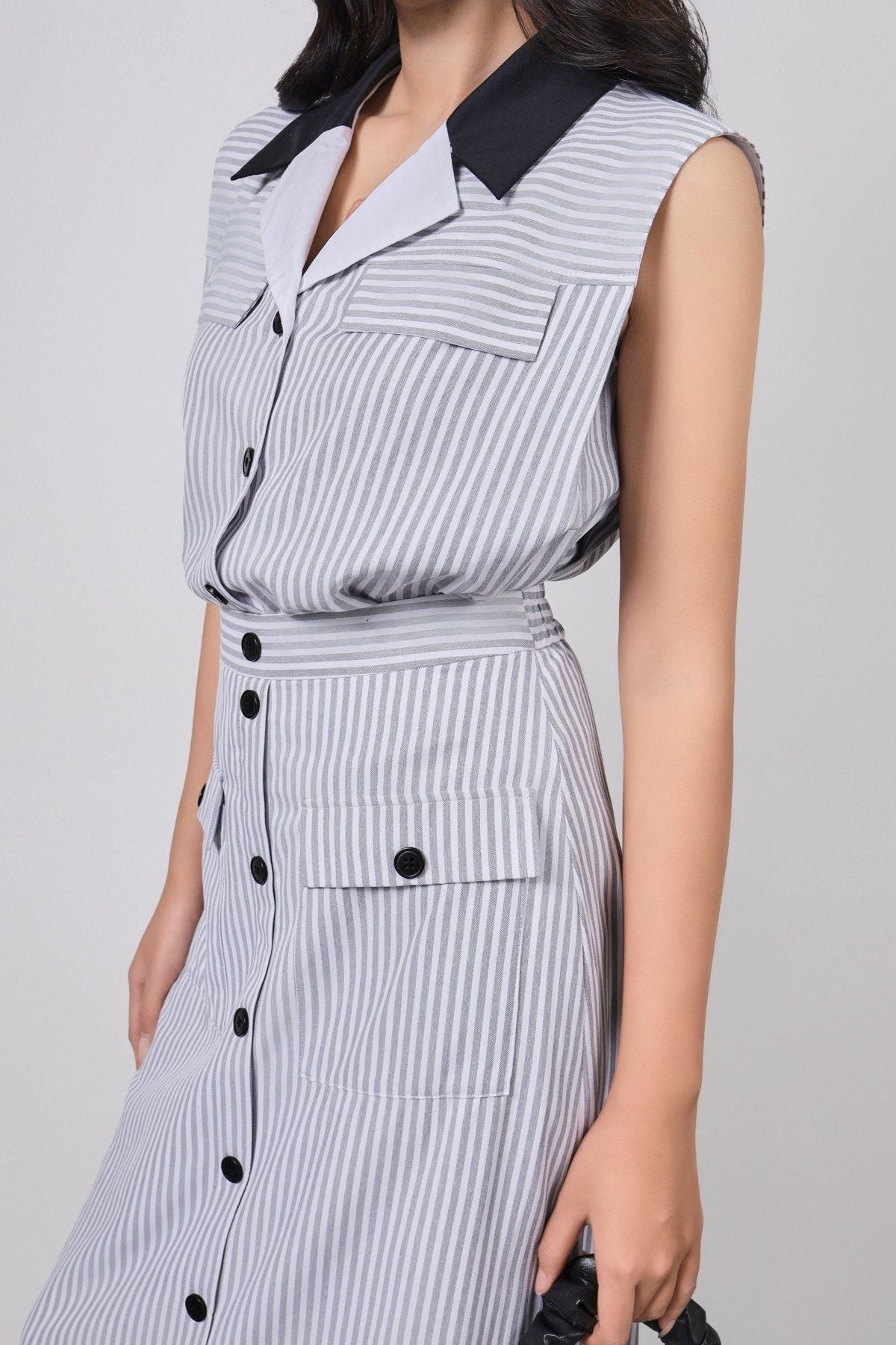 BJD13370 - Chân váy dài công sở vải thô kẻ mỏng dáng suông thân váy có túi phối khuy tạo kiểu cạp sau bo chun co giãn - PANTIO