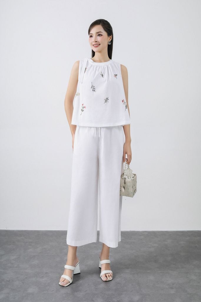 BAS32775 - Áo kiểu dạo phố vải linen dáng A cổ nhún phối nơ thân trang trí hình thêu - tỷ lệ kèo 8899