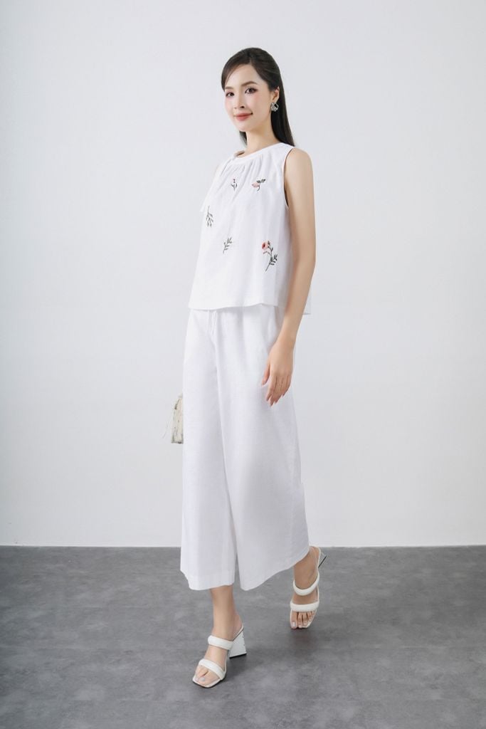 BAS32775 - Áo kiểu dạo phố vải linen dáng A cổ nhún phối nơ thân trang trí hình thêu - tỷ lệ kèo 8899