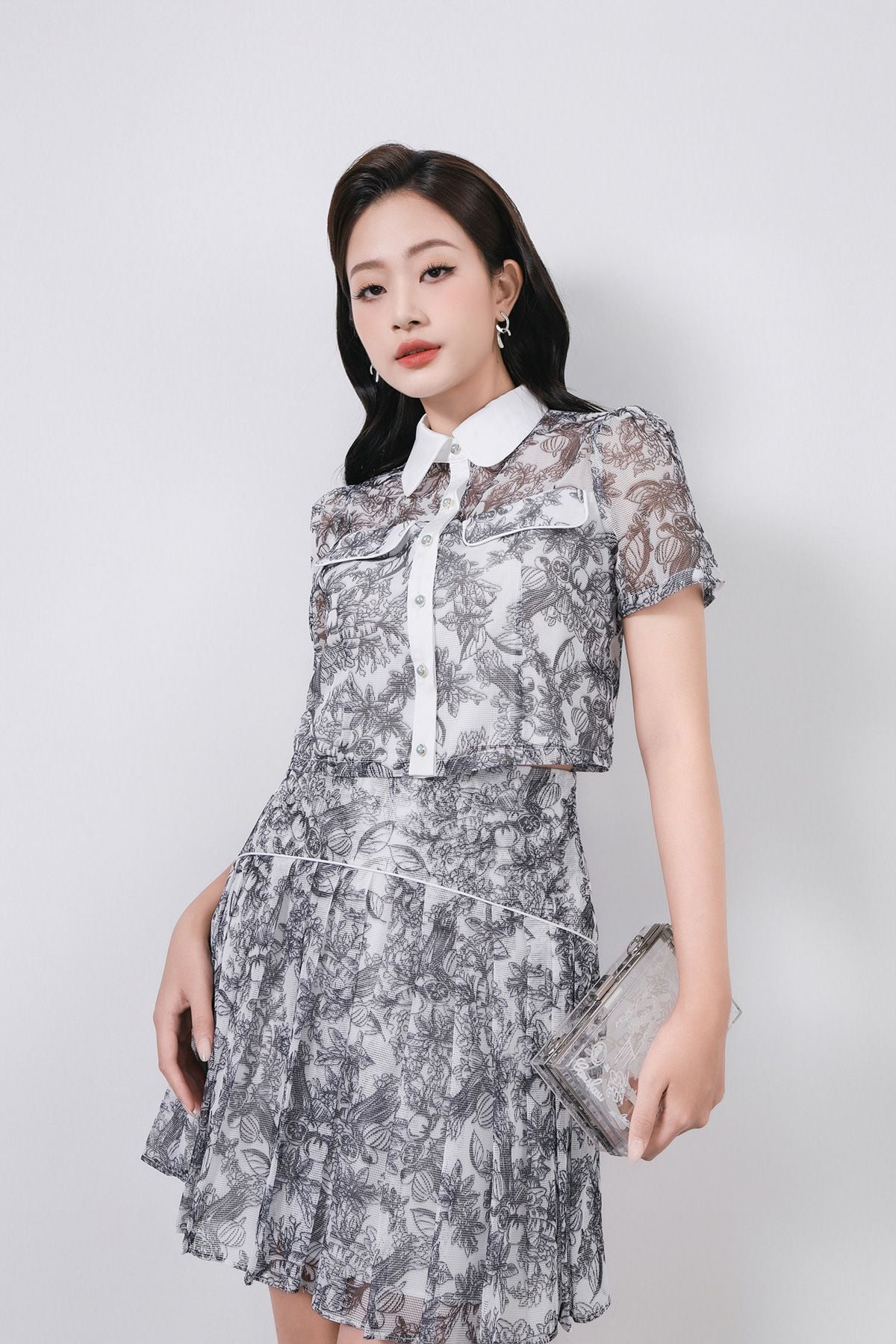 BAS33020 - Áo kiểu công sở vải lưới dáng croptop có lót vải habutai cổ đức phối vải lụa có nắp túi trang trí - PANTIO