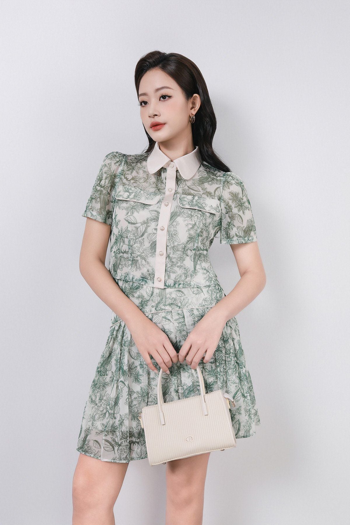 BAS33020 - Áo kiểu công sở vải lưới dáng croptop có lót vải habutai cổ đức phối vải lụa có nắp túi trang trí - PANTIO