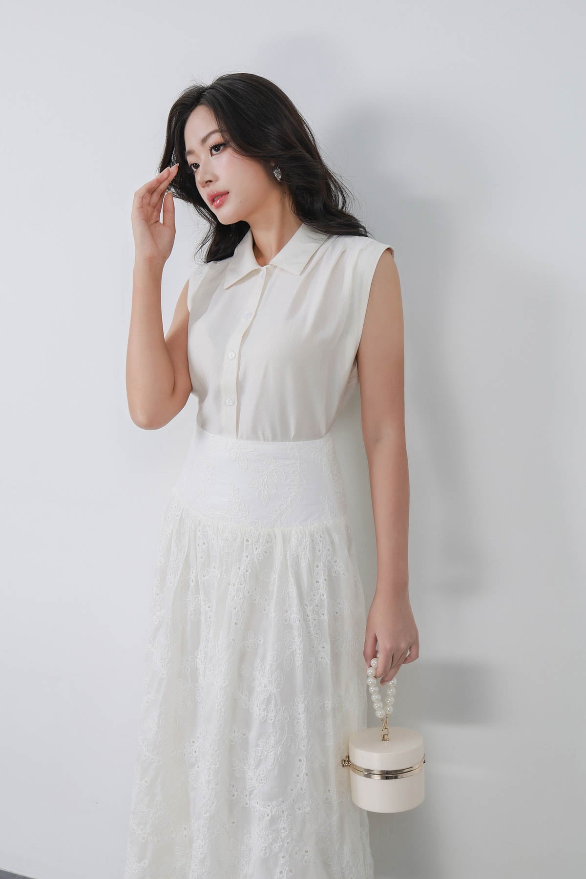 BAS33059 - Áo sơ mi công sở vải tơ dáng croptop cổ đức tay chờm vai xếp ly tạo kiểu cạp chun - PANTIO